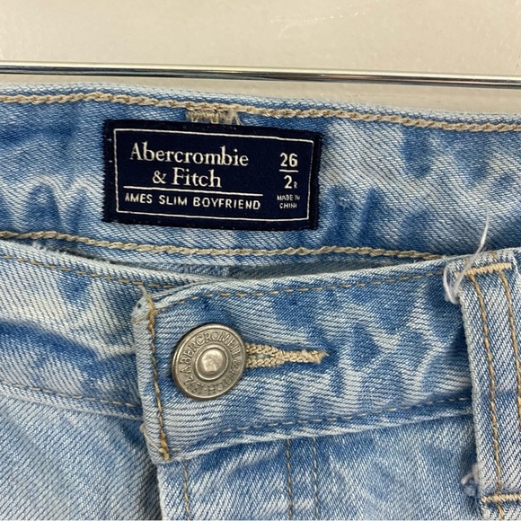 Abercrombie & Fitch Ames Slim Boyfriend Jeans Button Fly Light Wash Distressed 2 - Picture 10 of 10